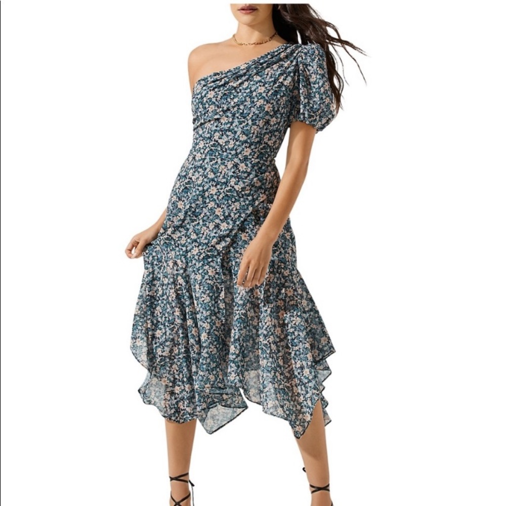 ASTR the label santorini one shoulder dress